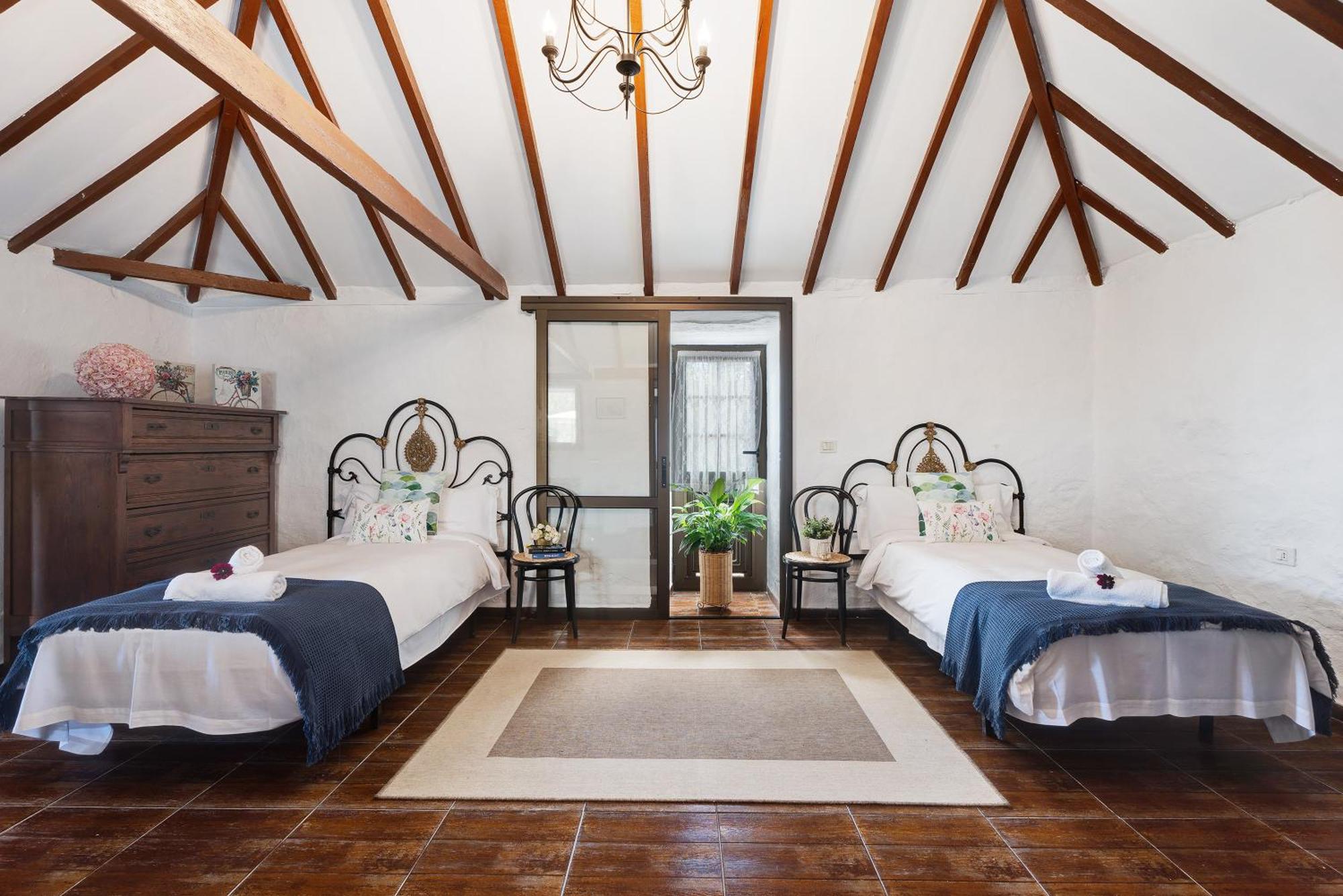 Casa Rosalia Villa อิคอดเดลอสวินอส ภายนอก รูปภาพ